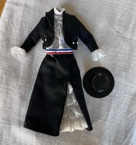 Barbie Bambole del Mondo 1997 Edizione da Collezione Completo Cileno - Vestito Cappello Giacca - Foto 1 di 10