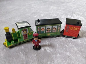 Postman Pat Corgi Ajay Bains And The Greendale Rocket + Carriages 2004 - Picture 1 of 6