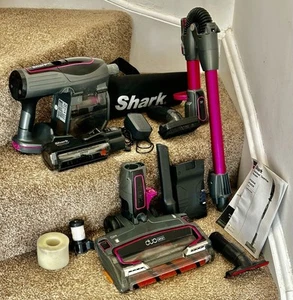 SHARK IF200UKT PINK DUOCLEAN FLEXOLOGY CORDLESS VACUUM CLEANER WITH TOOLS MANUAL - Picture 1 of 15