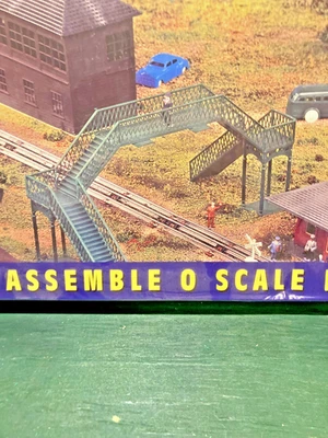 PLASTICVILLE BACHMANN O & S GAUGE PEDESTRIAN BRIDGE #45974 - Image 1 of 2