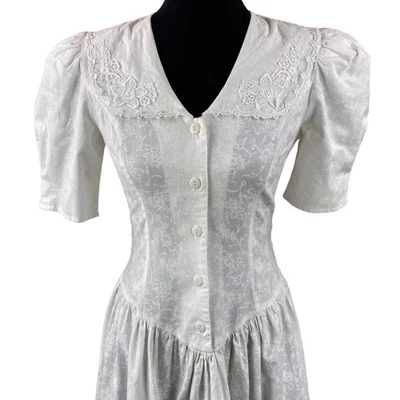 Vintage 80s Short Sleeve Midi Dress Off White Approx Size 4 Floral Lace - Image 1 of 4