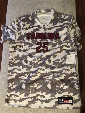 Under Armour South Carolina Gamecocks Mens Camo Baseball Jersey Size XL NWT Cover