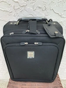 Shaper Image 2 Wheeled Rolling Suitcase Black 19" x 14" x 10" - Picture 1 of 12