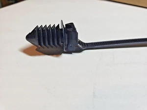15 QTY AVERY FIR TREE PUSH MOUNT M10 3/8 HOLE CABLE ZIP NYLON TIES 8.3" USA MADE - Picture 1 of 8