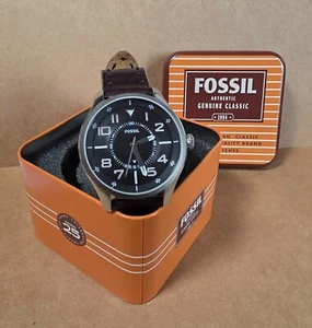 FOSSIL Herrenarmbanduhr FS 4458 mit robustem Lederband in Geschenkbox - Bild 1 von 8