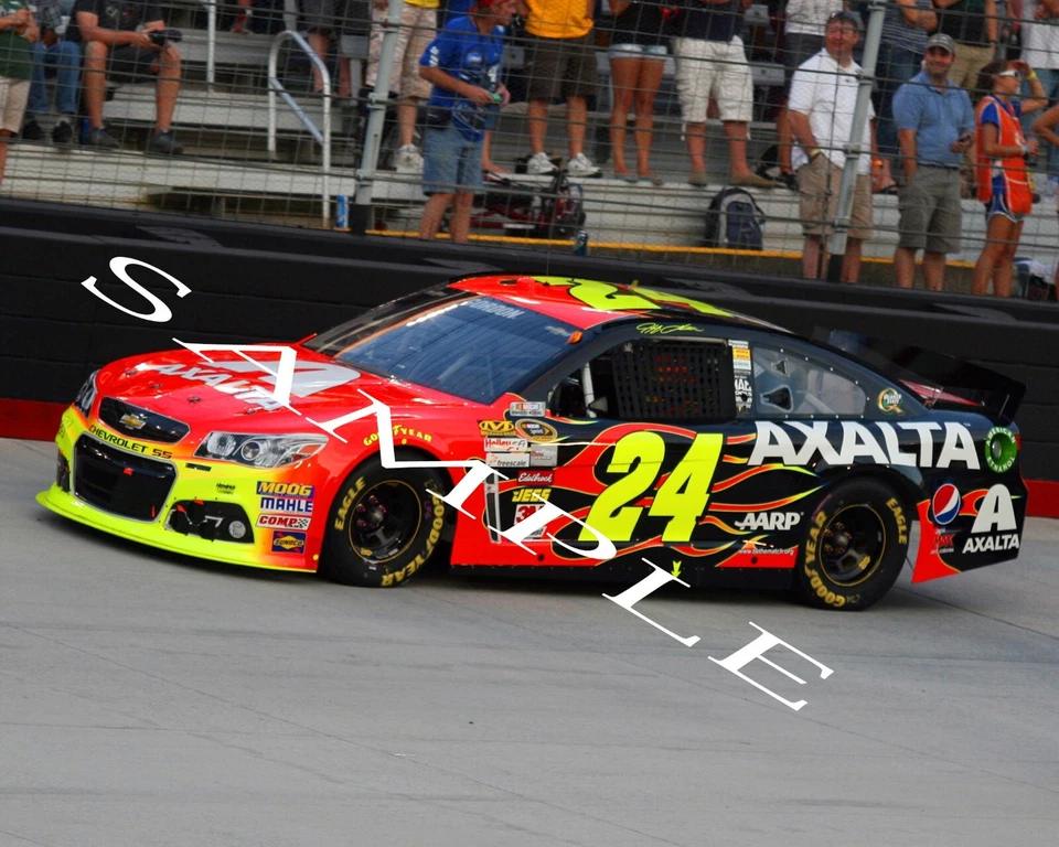 FOTO BRILLANTE JEFF GORDON #24 AXALTA CHEVY CARRERAS EN BRISTOL 8X10 #7F Foto 1 de 1