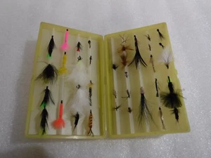 Vintage The House Of Hardy Fly Fishing Flies Collection..35 Flies Boxed - Picture 1 of 7