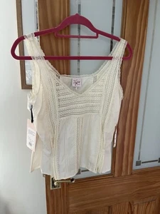Nueva camisola vintage de seda y encaje crema de Oasis 12 - Imagen 1 de 9