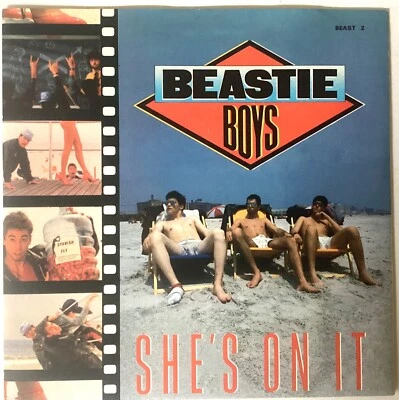 BEASTIE BOYS 7” RECORD ‘SHE’S ON IT’ (DEF JAM) - Image 1 of 4