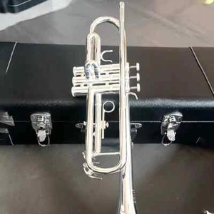 180S-72 Nickel-plated silver Trumpet Brass Instrument with case and mouthpieces - Picture 1 of 9