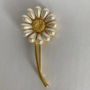 Vintage Givenchy Daisy Flower Pin Brooch Pearls Gold 3.6” L x 1.6” W RARE - Picture 1 of 11