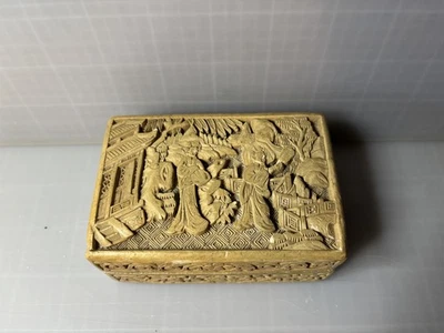 Antigua caja china de laca de cinabrio "blanca" con mujer en escena de jardín 3D Foto 1 de 4