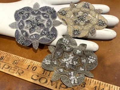 apliques cuentas bordadas lentejuelas metalizadas cosidas a mano 3X3.5" 1 pieza Foto 1 de 3