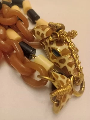 J. Hermoso collar largo con broche de jirafa Crew  Foto 1 de 4