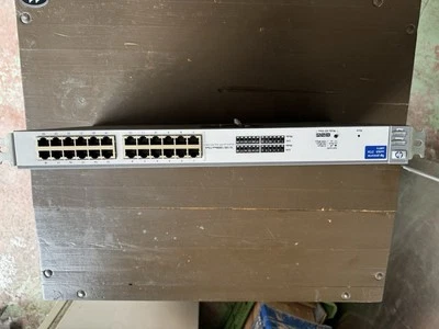 Switch HP J4897-69101 Procurve 24-porte Mod. 2724 J4897A - Immagine 1 di 4