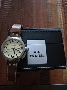 TW Steel Men's Watch CEO Canteen - Picture 1 of 8
