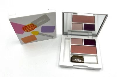 Clinique All About Shadow duo: 20 Jammin / 01 New Clover Blusher - Image 1 of 3