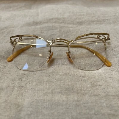 Gafas BAUSCH & LOMB BORDE DE ALAMBRE CATEYE DORADO 12K RELLENO DE COLECCIÓN Foto 1 de 4