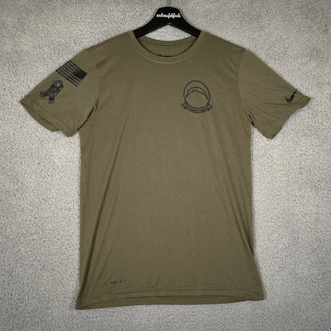 Los Angeles Chargers Shirt Mens Small Green Salute To Service STS Dri Fit Tee Cover