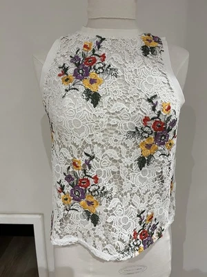 New Look Lacy Embroidered Floral Top Ladies Size 12 (521) - Image 1 of 4