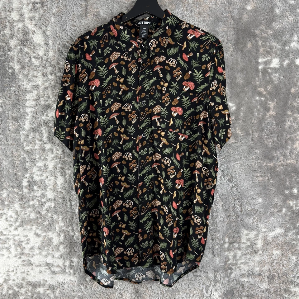 Hot Topic Size M Dark Floral Tropical Goth Casual Button Shirt Short Sleeve - Image 1 of 4