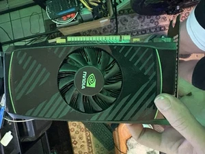 GeForce GTX 550 Ti FPB 4GB GDDR5 DVI-I mini-HDMI PCIe 2.0x16 Graphics Card Works - Picture 1 of 2