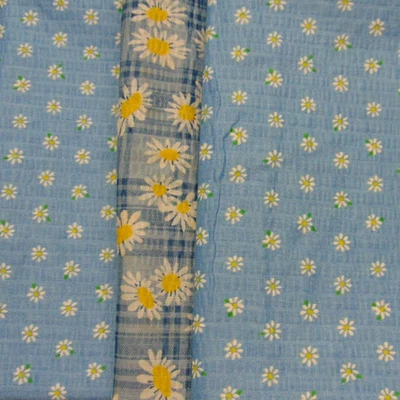 Pacote de tecido de algodão Seersucker texturizado 3 peças floral azul/branco margarida flores - Imagem 1 de 4