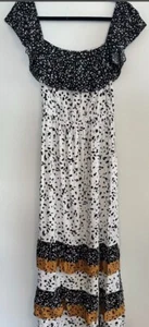 Maxi Vestido Les Serein Stitch Fix con Volantes en Niveles, Hombro Descubierto Talla M - Imagen 1 de 2