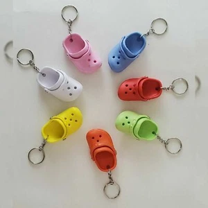 CROCS MINI SHOES SANDALS KEYCHAIN UNISEX MULTICOLOR KEY HOLDER NOVELTY/GIFT - Picture 1 of 19