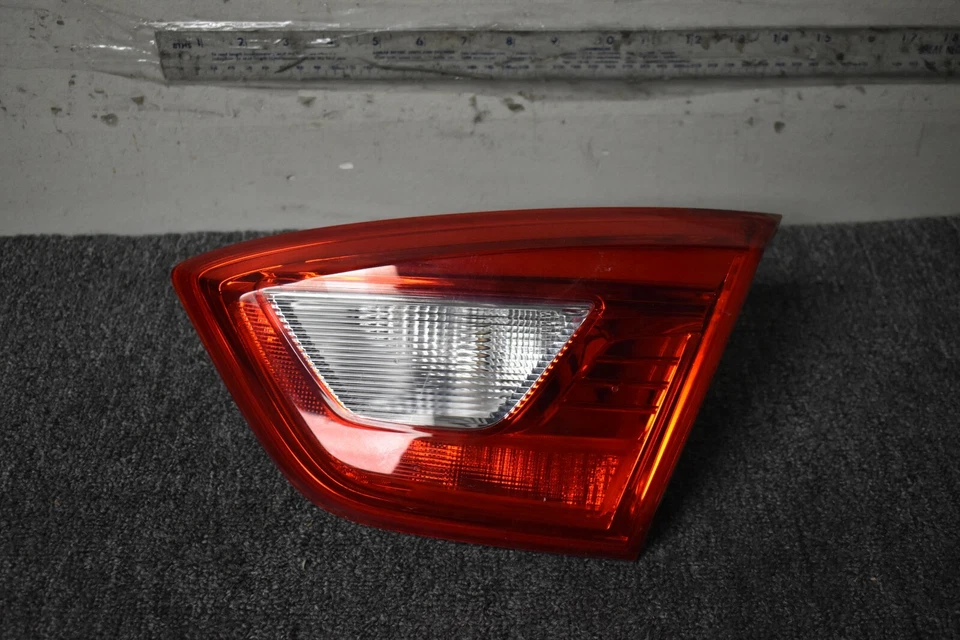 Chevrolet Cruze 2016-2017 lámpara de respaldo derecha fabricante de fábrica Foto 1 de 4
