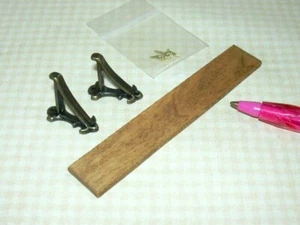 Miniature Wooden Display Shelf (4") w/Antique Brass Brackets - DOLLHOUSE 1:12 - Picture 1 of 2