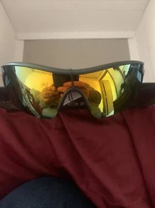 occhiali da sole khan polarizzati KN-5270 SD montatura rosso-nero lenti multicolore - Foto 1 di 2
