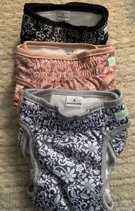 Reusable/Washable Dog Diapers (Package Of 3) Female Size LARGE - Picture 1 of 2
