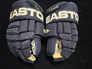 KRIS LETANG 08'09 CUP YR Pittsburgh Penguins PHOTOMATCHED Game Worn Used Gloves - Picture 1 of 5