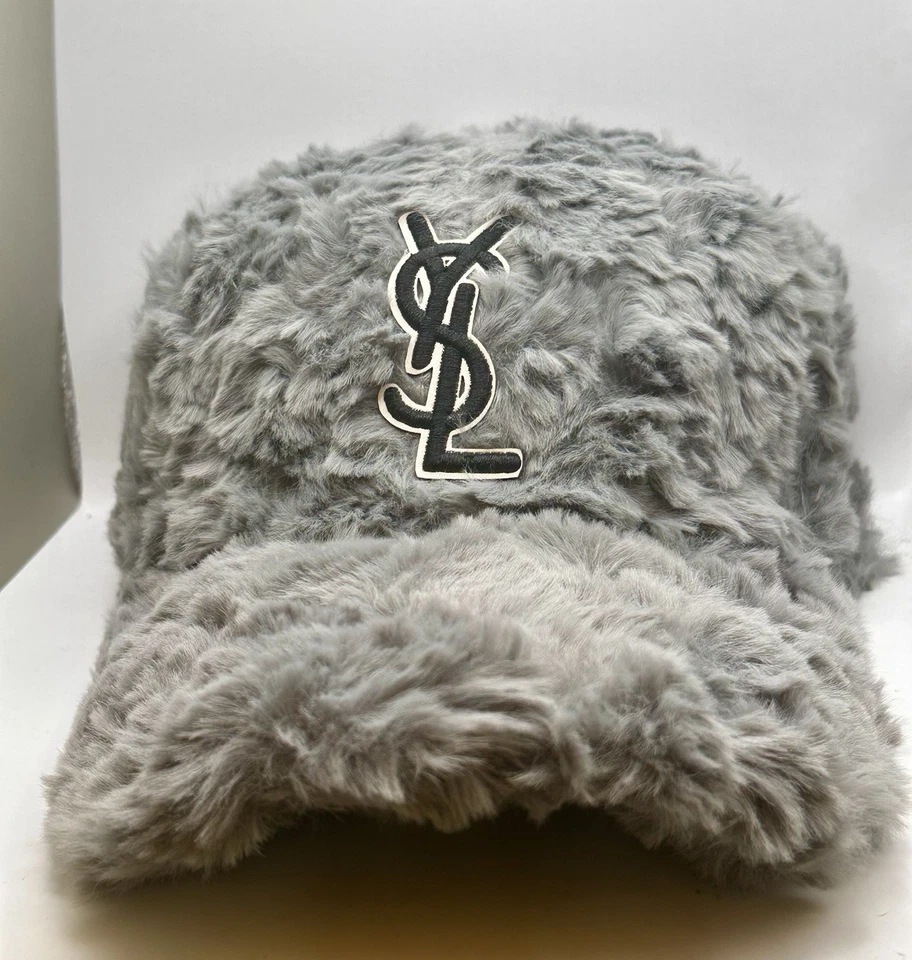 Nuevo Saint Laurent x New Era YSL Gorra Monograma Gris Foto 1 de 4