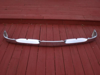 BUICK 1163129 1954 ESPECIAL, CENTURY; PARACHOQUES DELANTERO SKYLARK; NOS INFERIOR - CON FOSAS Foto 1 de 4