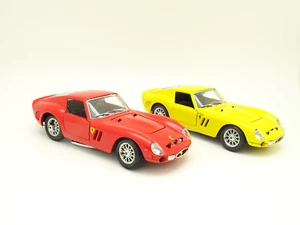 Burago SB 1/24 - Lote De Ferrari 250 GTO Roja Y Amarilla - Imagen 1 de 2