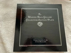 Warner Bros. Gallery - "JLA. Batman,Flash,Wonderwoman,Superman" Mint condition - Picture 1 of 4