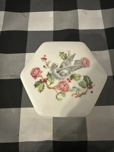 Wedgewood Bone China, englische Rose Schmuckschatulle, Made in England - Bild 1 von 4
