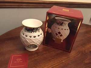 Lenox "Winter Greeting" Fragrance Warmer - Ivory ~ in Original Box - Picture 1 of 8