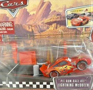 Cars McQueen #95 Pit Race-Off Launcher + Car Age 3+ NIB - Picture 1 of 3