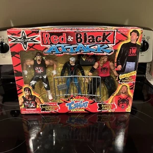 WCW Red & Black Attack Special T-Shirt Edt Hogan Nash Bischoff 3 Figure Set NW0 - Picture 1 of 6