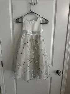 Flower Girl Dress- Azazie Girls’ Pollie Dress Size 6 Used - Picture 1 of 7