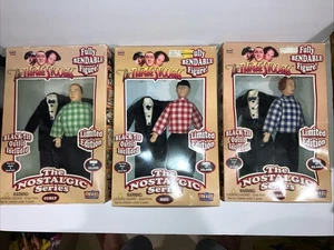Figuras de muñecas coleccionables flexibles vintage 97 The Three Stooges Moe Larry rizadas - Imagen 1 de 6
