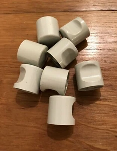 8 Manopole Vintage Armadio Grigio Plastica Tiri Cilindro Impugnatura Dito Cassetto - Foto 1 di 7