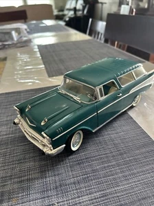 Road Legends 1:18 1957 Chevrolet Nomad - Bild 1 von 7