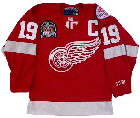 STEVE YZERMAN DETROIT RED WINGS 1998 STANLEY CUP CCM JERSEY SIZE SMALL Cover