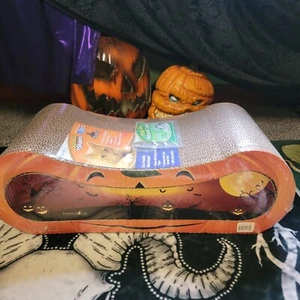 2 in 1 Halloween Cat Scratcher - Picture 1 of 6