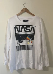 Torrid NASA White Fleece Crew Neck Space Galaxy Pullover Sweatshirt Size 2 NWT - Picture 1 of 4