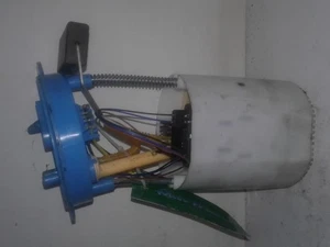 Pompa carburante VW Golf V Plus 5M, 521 1K0919051DB P4856633 - Foto 1 di 2